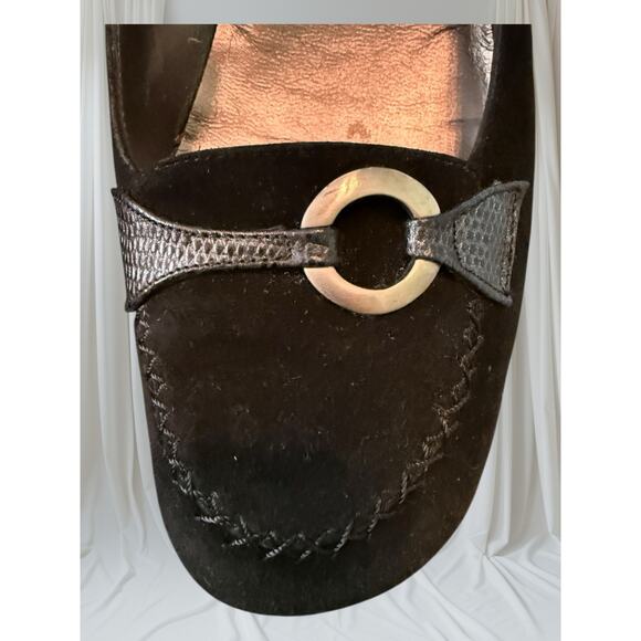 Vtg Amalfi Made in Italy Black Suede Leather Heels w/ Silver Ring Accent 9.5B - Picture 5 of 6